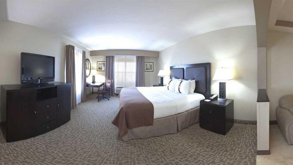 Holiday Inn Hotel & Suites Beaufort At Highway 21 By Ihg Buitenkant foto
